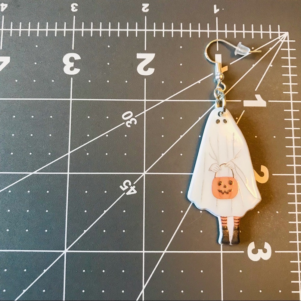Trick or Treater Ghost Earrings - Picture 2 of 2